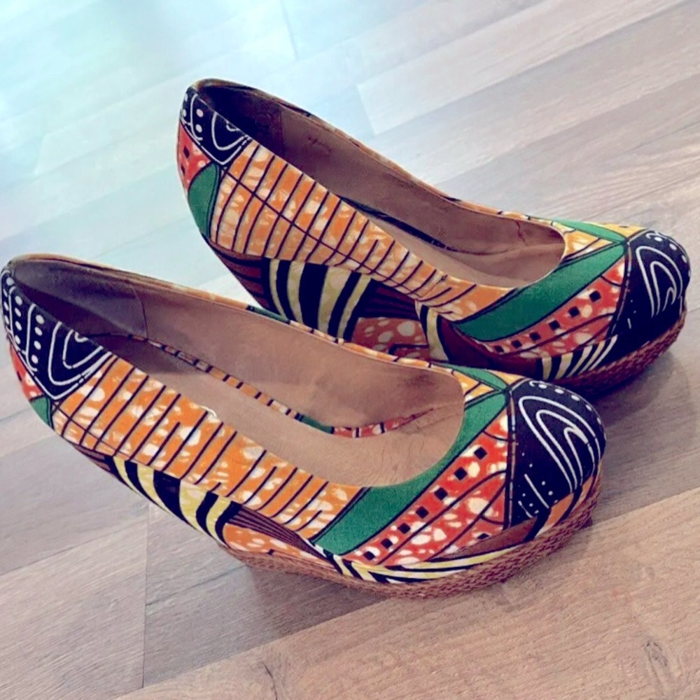RARE Aldo Tribal Print Wedges - Sz 9.5